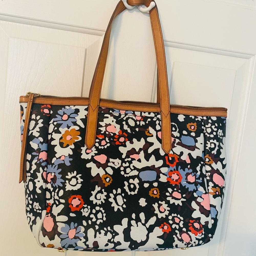 Fossil Tote